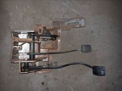 Suzuki SX4 Pedálsor: Gáz  Fék 49600-79J50-000