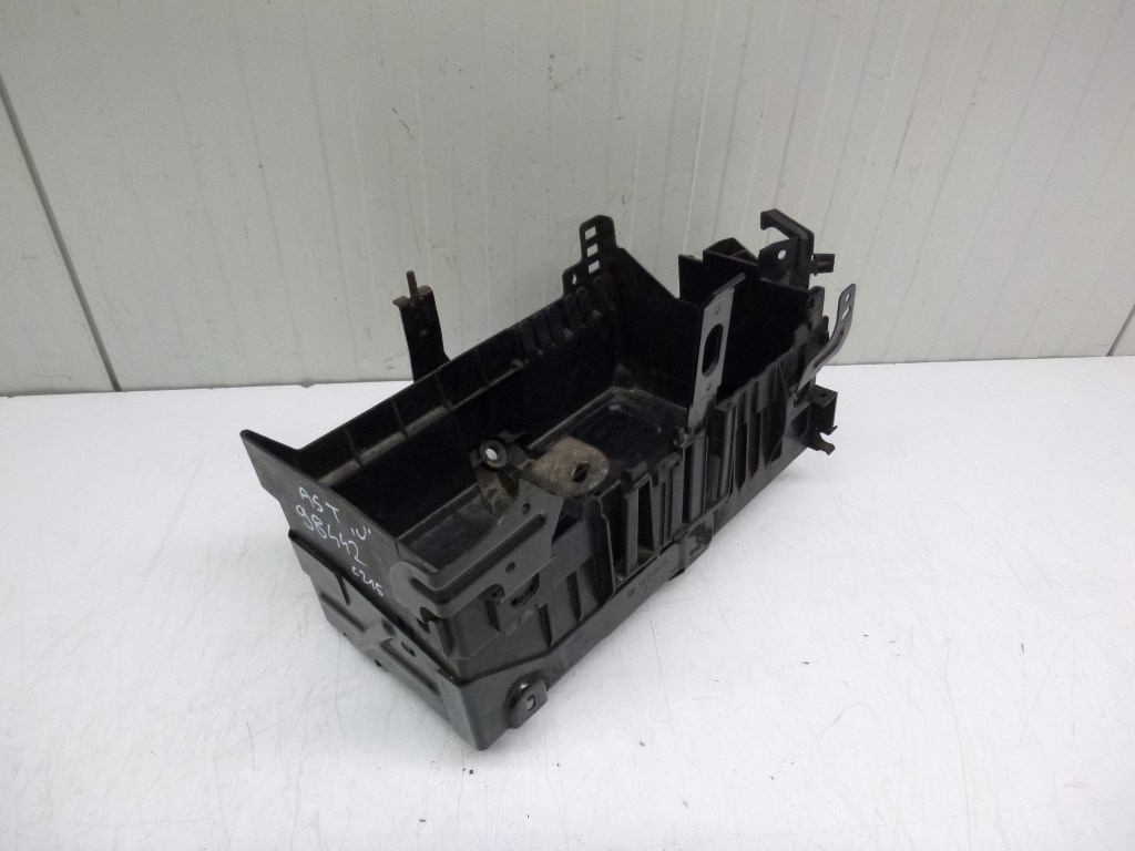 Opel Astra J  akkumlátor tartó 13354420 2. kép