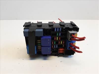 Renault Megane  biztosítéktábla utastér 243800453R