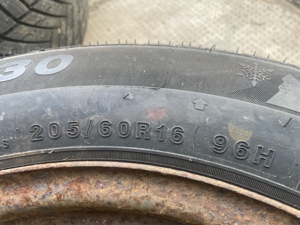  205/55 R16 Tracmax Privilo S130 Téli gumi grt. 5x115 lyukosztású (gyári) lemezfelni / Opel Astra J  7. kép