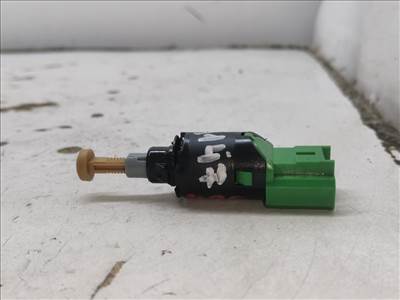 PEUGEOT 407 (6D_) 2.0 HDi 135 Fék Pedál Kapcsoló #42675#