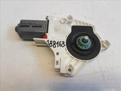 Skoda SUPERB (3T) jobb első ablakemelő motor 8K0959802