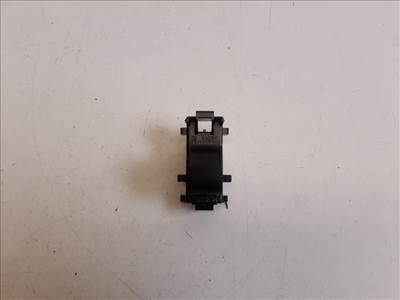 Toyota Yaris (XP130) jobb első ablakemelő kapcsoló