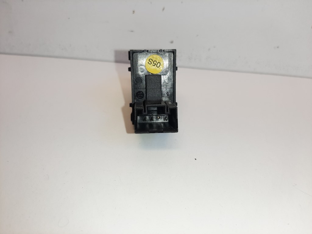 Volkswagen Golf VI (5K) jobb hátsó ablakemelõ kapcsoló 5K0959855 2. kép