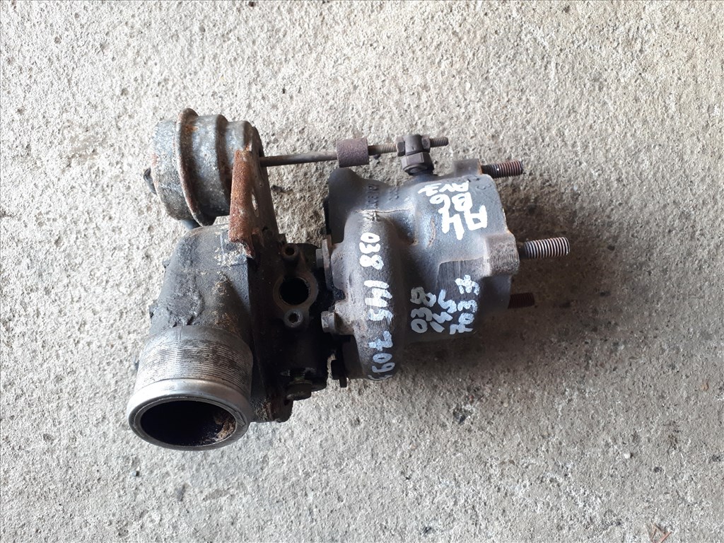 Audi A4 (B6) 1.8T, AVJ , bontott turbó 038 145 703 J 038145703j 5. kép