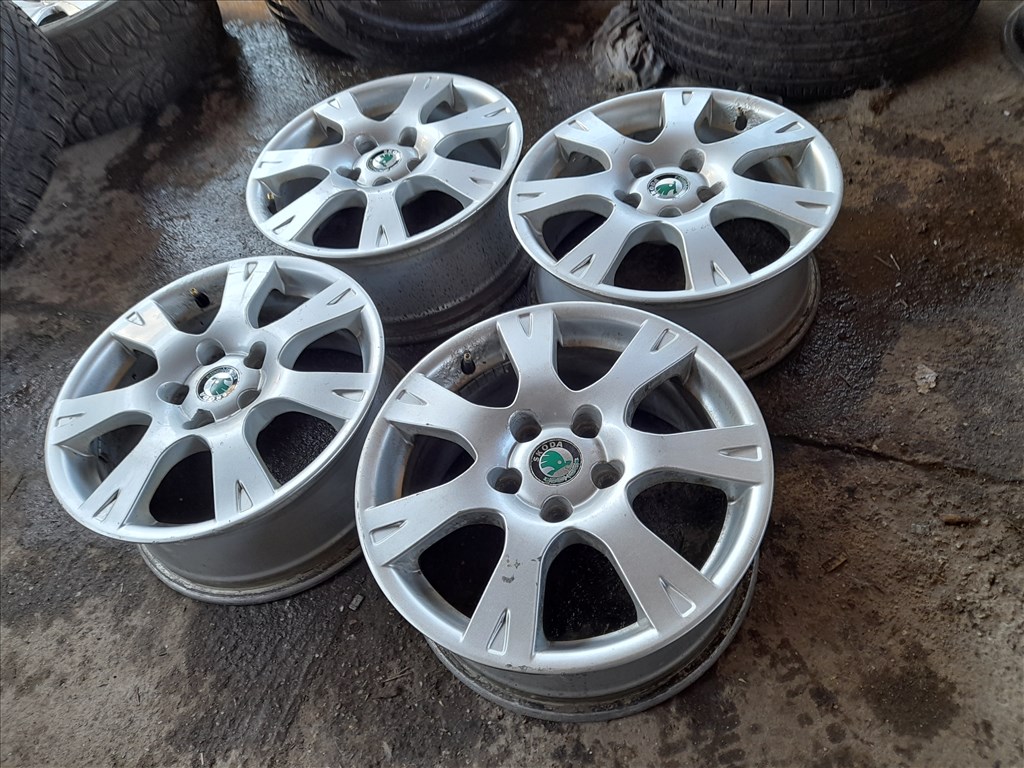  5x112 lyukosztású 6,5JJ 16" használt (gyári felni) alufelni 2. kép