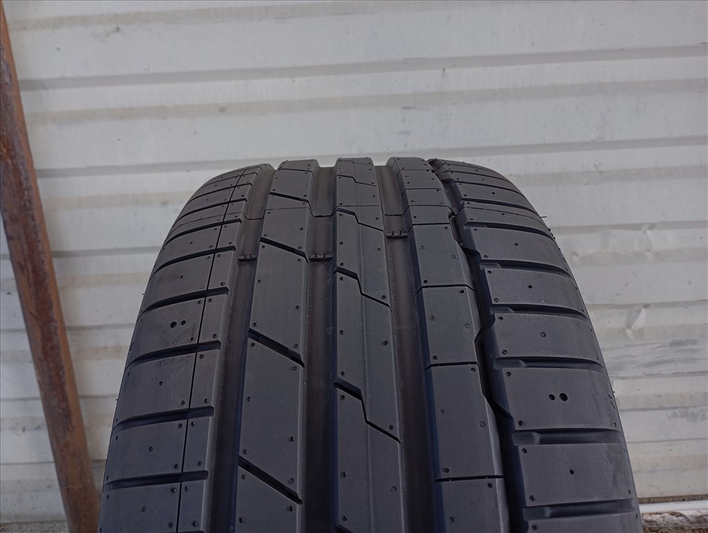 2 db új Hankook Ventus S1 evo3 K127 275/40 R18 103Y XL nyárigumi 1. kép
