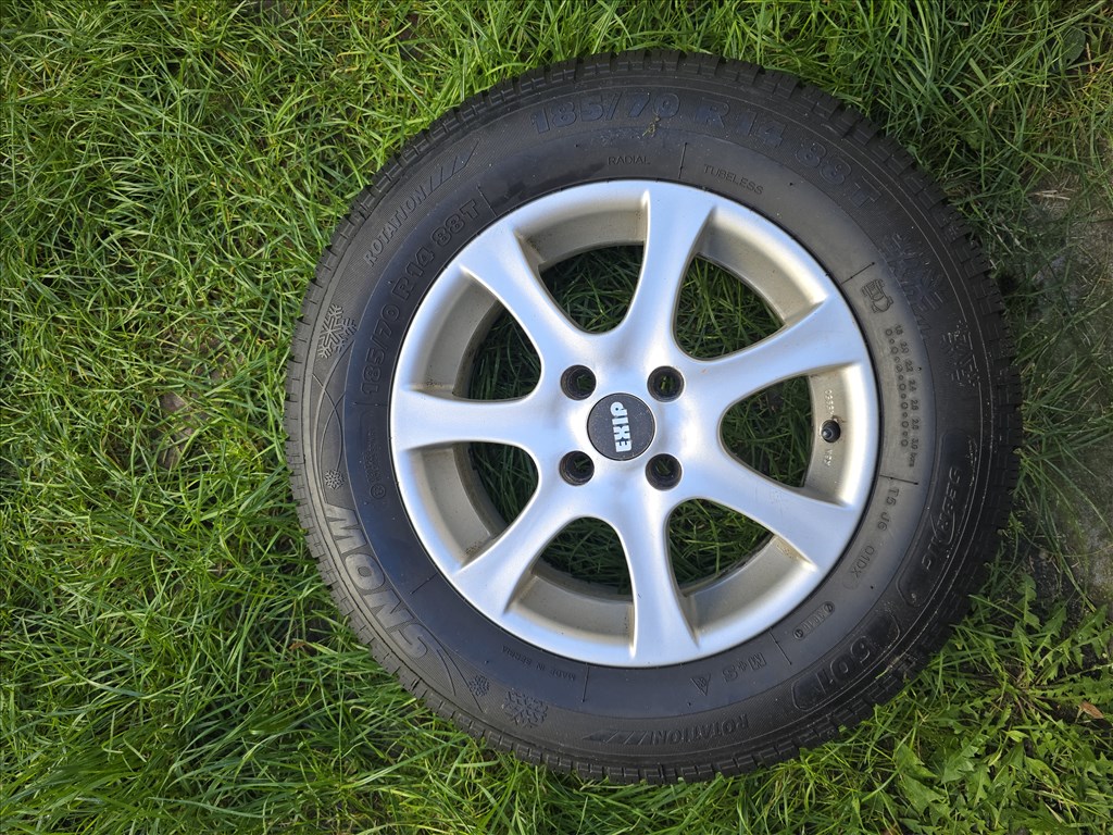  4x100 lyukosztású 14" újszerű RC alufelni, rajta 185/70 újszerű téli gumi!!! 10. kép