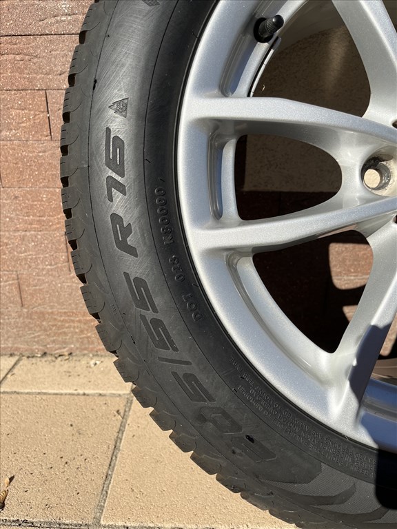 BMW OEM F20 360-as stílusú felnik egy téli 8mm-es gumikkal 2. kép