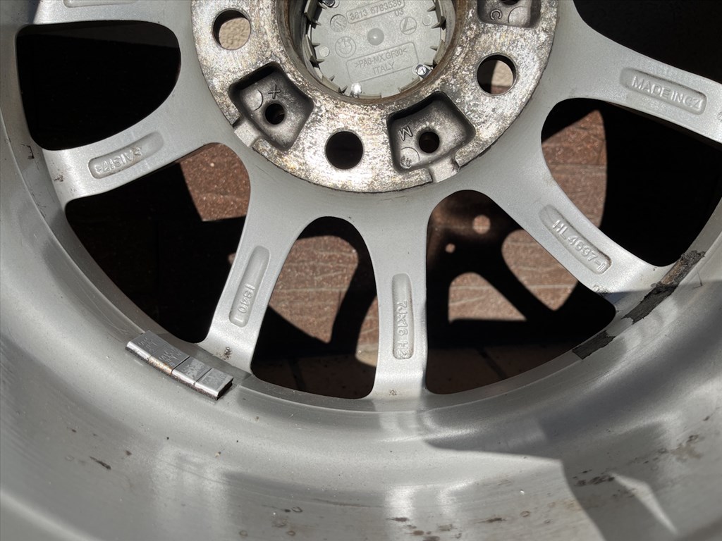 BMW OEM F20 360-as stílusú felnik egy téli 8mm-es gumikkal 5. kép