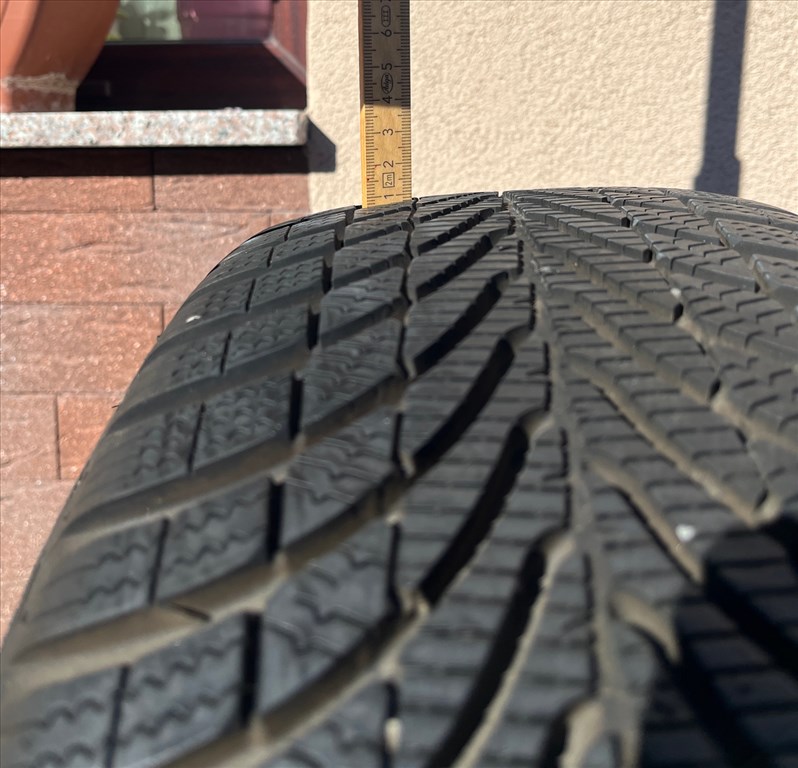 BMW OEM F20 360-as stílusú felnik egy téli 8mm-es gumikkal 6. kép