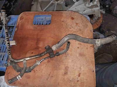 Toyota Corolla 00-06 Vízcső Fém