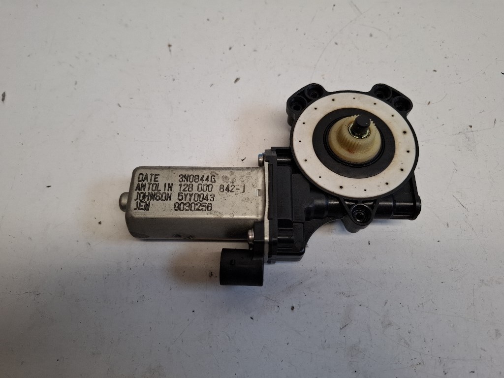 Dacia duster (HS) jobb elsõ ablakemelõ motor 128000842 2. kép