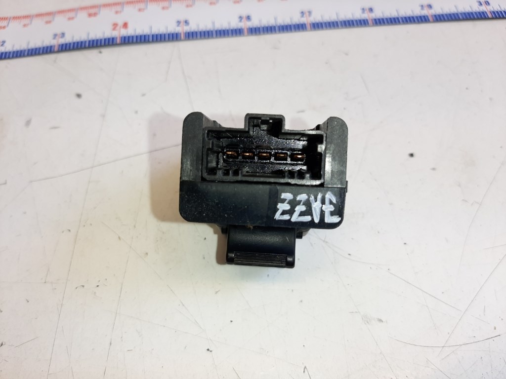 Honda Jazz (GD) jobb hátsó ablakemelõ kapcsoló 3. kép