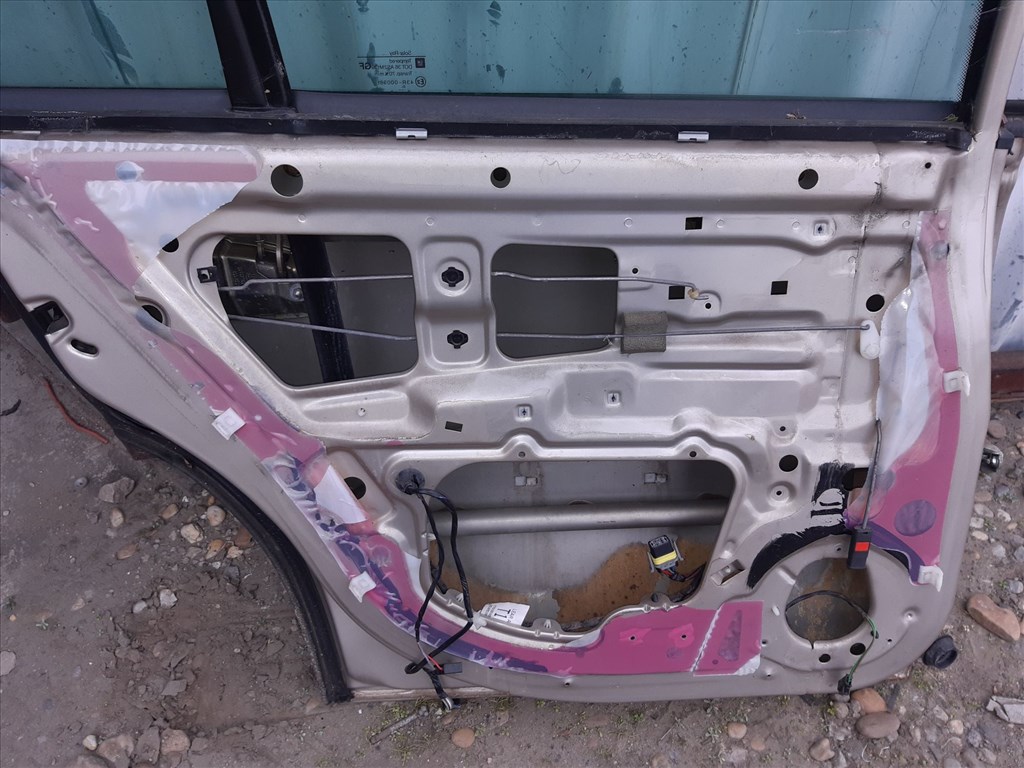 Opel Omega B Bal Hátsó Ajtó 7. kép