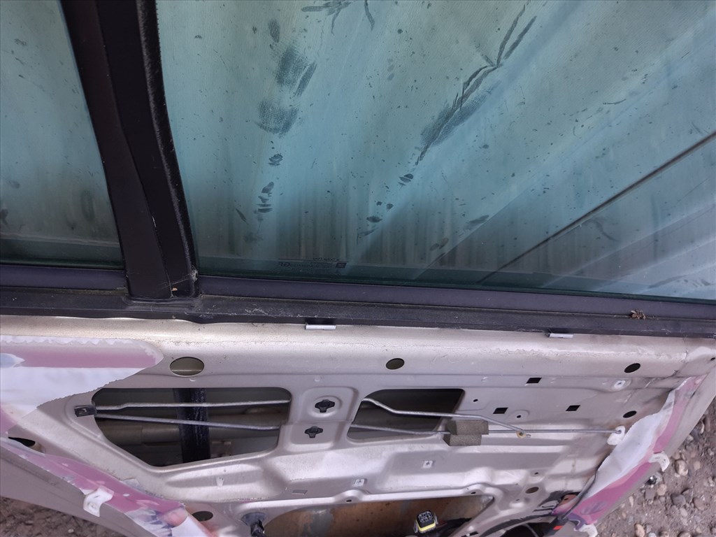 Opel Omega B Bal Hátsó Ajtó 8. kép