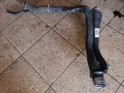 Opel Corsa E Üzemanyag Betöltő Cső