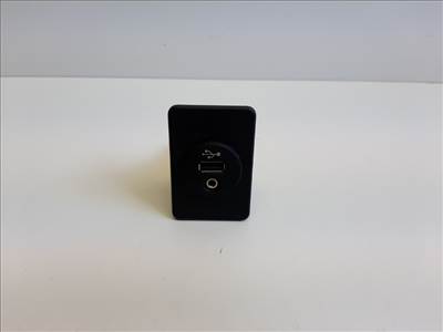 Nissan Note (E12) Usb Ajzat