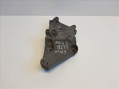 Renault Megane  generátortartóbak 8200100148