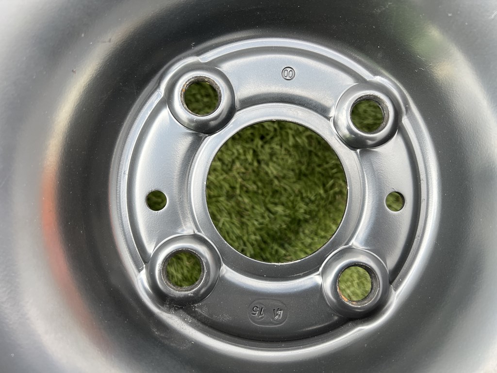 4x100 16" Renault gyári lemezfelni 6,5Jx16h2 ET40 6. kép