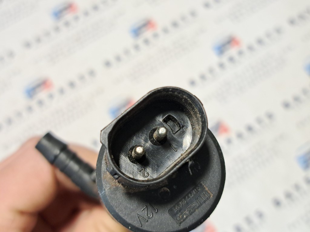 BMW E38 E39 gyári fényszórómosó lámpamosó szivattyú motor 3. kép