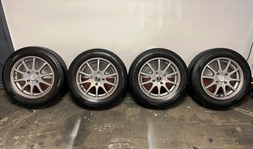  4x114.3 lyukosztású 15" újszerű Dezent alufelni, rajta 195/60 használt Nokian nyári gumi gumi  1. kép