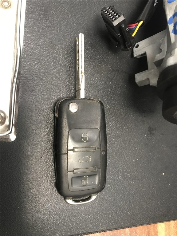 Skoda Octavia II gyújtáskapcsoló  4. kép