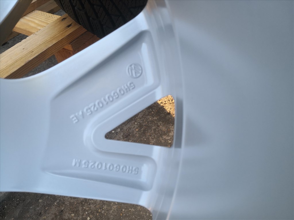 Volkswagen 18-as gyári alukerék 5x112  6. kép