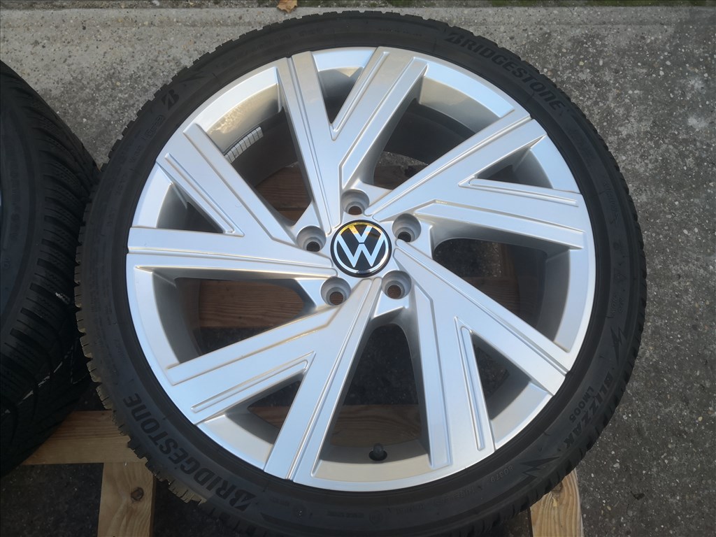 Volkswagen 18-as gyári alukerék 5x112  2. kép