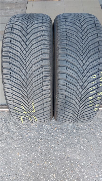  265/5020" használt Michelin négyévszakos gumi  1. kép