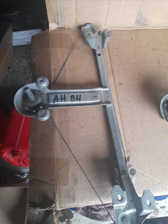 Opel astra h bal hátsó ablakemelő  1. kép