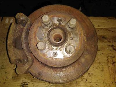 Suzuki Ignis 03-07 Bal Csonkállvány Kerékaggyal  Féknyereg