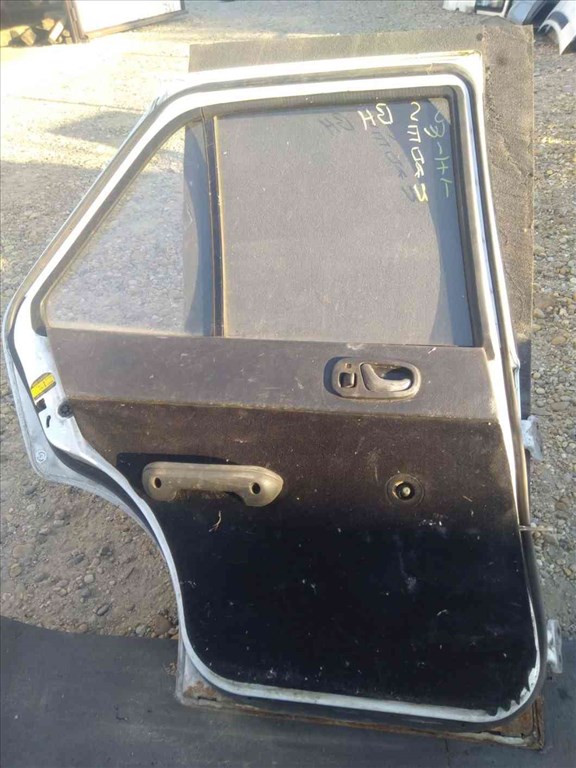 Suzuki Swift II 92-03 Bal Hátsó Ajtó 3. kép