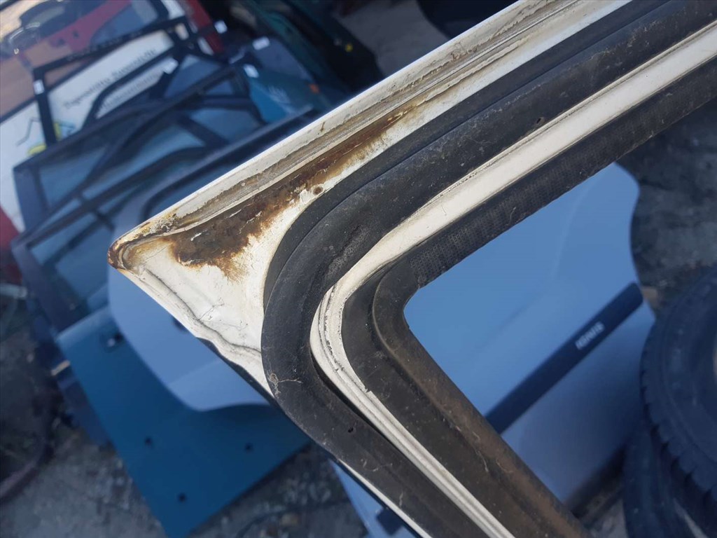 Suzuki Swift II 96-03 Bal Elsõ Ajtó 6. kép