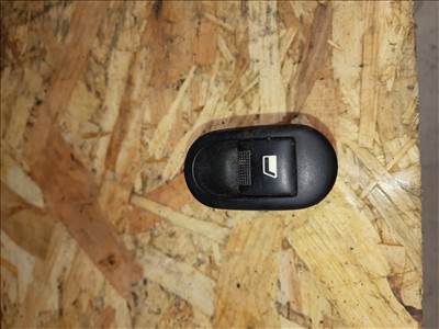 Citroen C3 Jobb Első Ablakemelő Kapcsoló