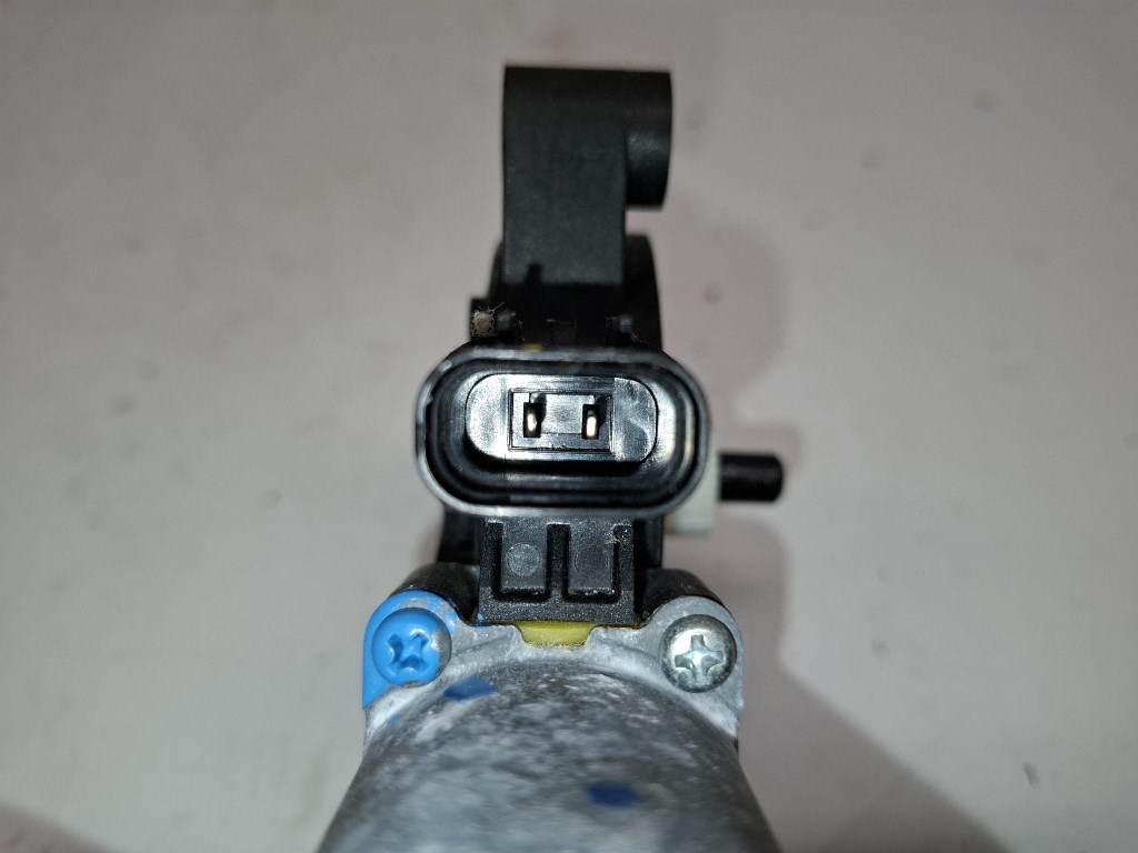 Hyundai I 20 (BC3/BI3) jobb elsõ ablakemelõ motor 82460Q0000 5. kép