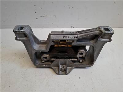 Mercedes-Benz B-osztály W246 (W246) motortartó gumibak A2462402517