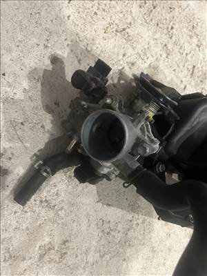 Toyota Corolla (E120/E130) 1.4 Szívó sor 