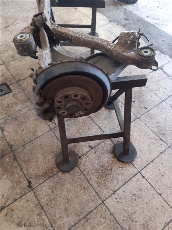 Audi A4 B7 Hátsó Híd Tárcsafékes 2. kép