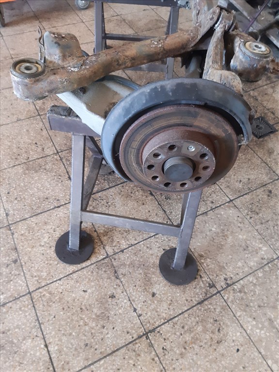 Audi A4 B7 Hátsó Híd Tárcsafékes 4. kép