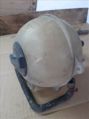 Volkswagen Transporter T4 91-03 Kiegyenlítő Tartály 701 121 407 C