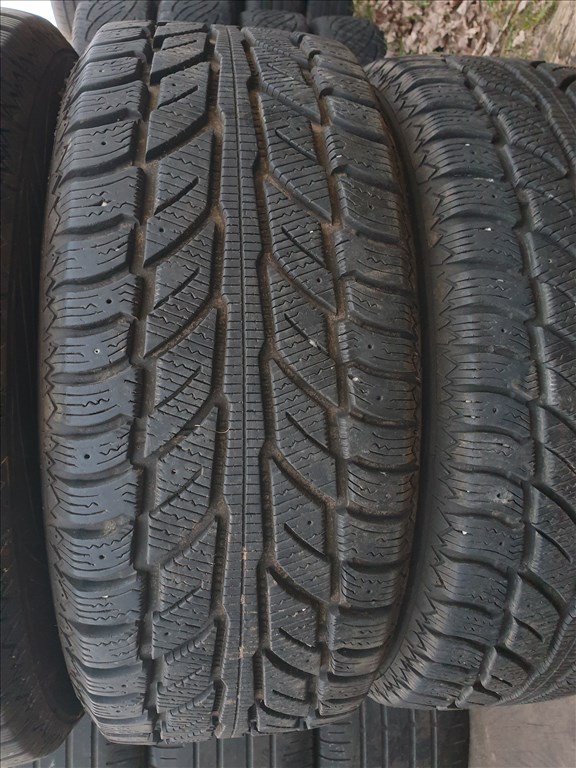  235/55 18 Cooper Weather-Master WSC 5. kép