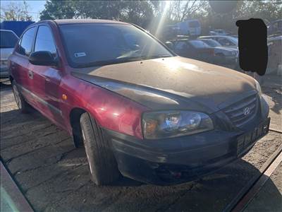 Hyundai Elantra 1.6i bontott alkatrészei