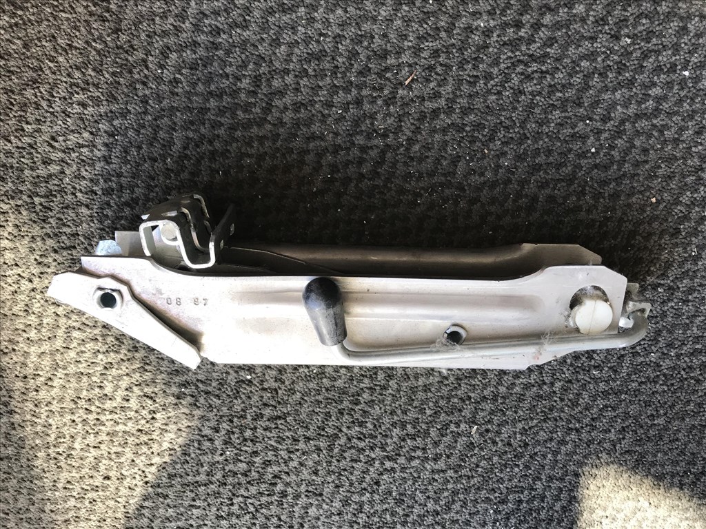 Audi A3 (8L) emelő  8l0011031a 1. kép