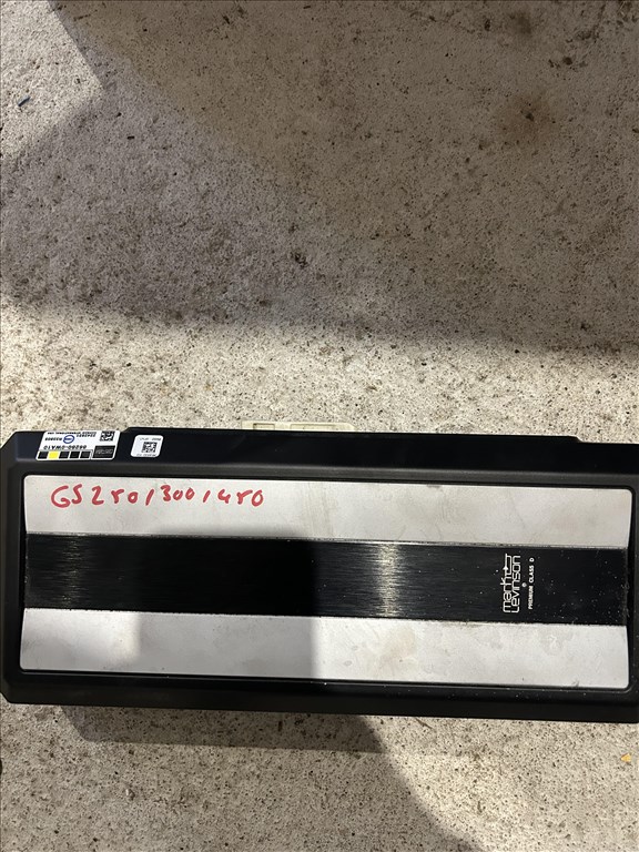 Lexus Gs 250 /300 450 H erősitő 1. kép