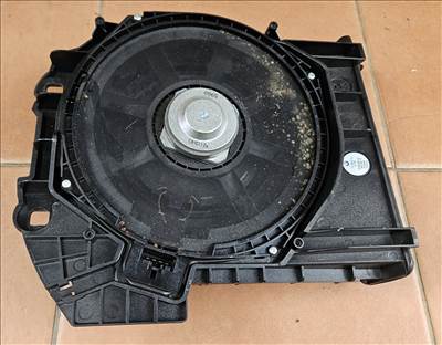 BMW 520 F10/F11 Jobb első mély hangszóró  9195200