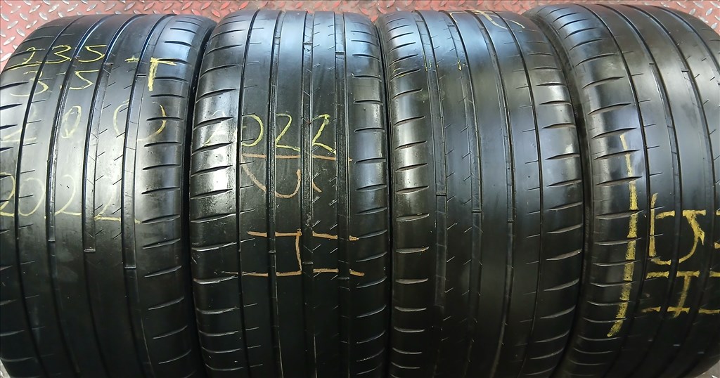  TESLA M3 235/35R20 használt Michelin Pilot Sport 4S TO nyári szett 2022-2019 1. kép