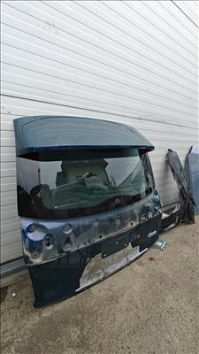 Fiat 500e csomagtartó. Hátsó szélvédő és spoiler 52200292 522002920000