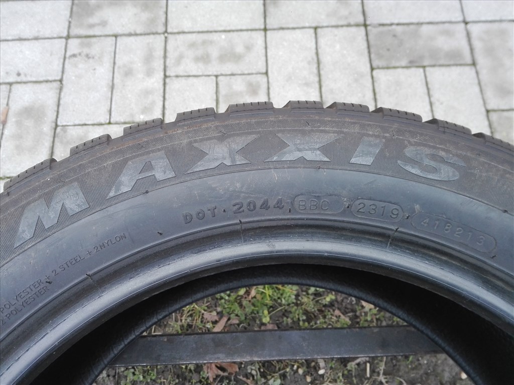 225/55R17 Maxxis téli gumi 2db 225/55 r17 4. kép