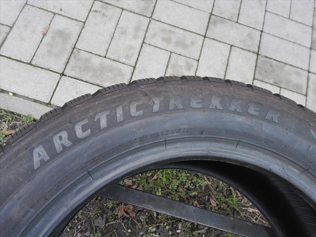 225/55R17 Maxxis téli gumi 2db 225/55 r17 5. kép